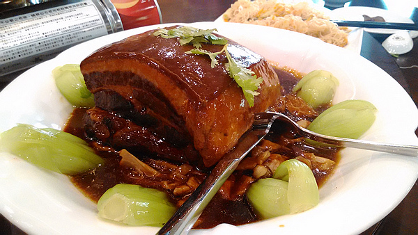 【屏東車城】依山農園餐廳(大山羊肉爐車城分店)─羊肉爐超棒 【屏東車城】依山農園餐廳(大山羊肉爐車城分店)─羊肉爐超棒