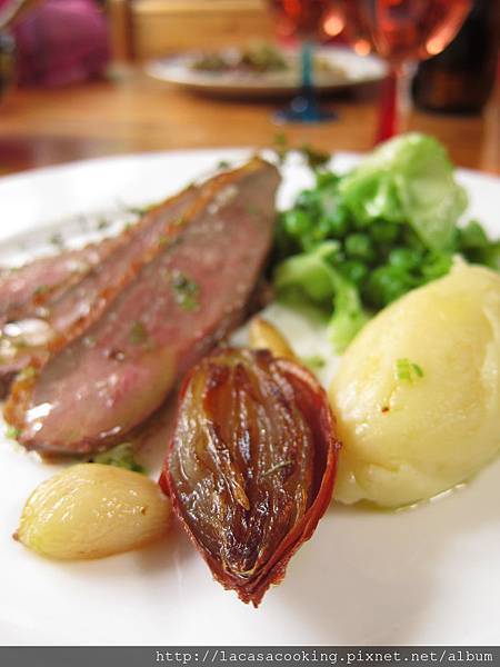 Duck breast with mash potato and cabbage saute 