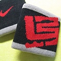 NIKE LEBRON 手護腕