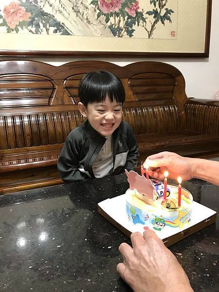 4Y生日 4Y生日