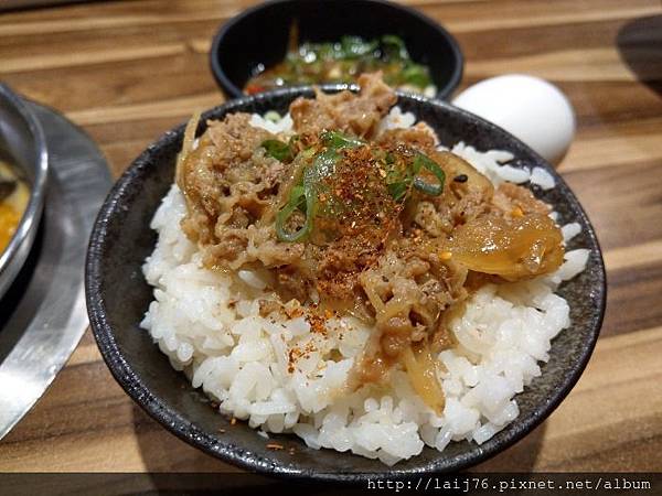 大豚涮涮鍋牛丼飯.jpg