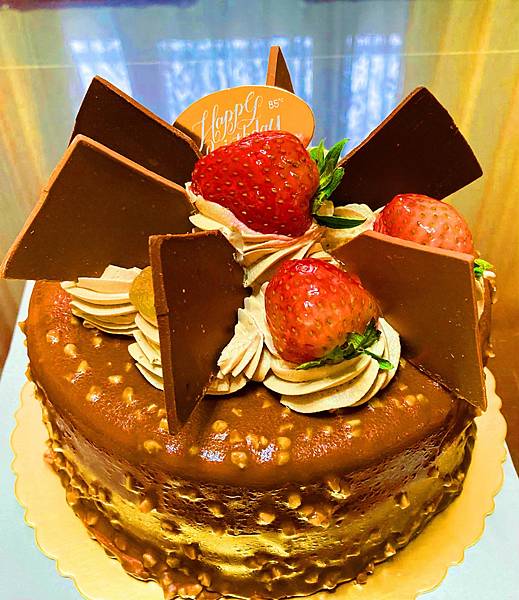 祝蓉兒生日快樂，恭喜遇真命天子，相信會永遠幸福，會振動著善頻