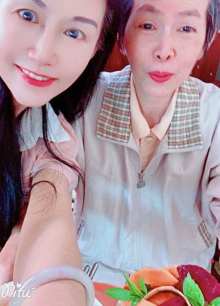 苗栗仙妹專程來,吸收芬多精靈氣,招待五行能量餐,感恩送法國絲 苗栗仙妹專程來,吸收芬多精靈氣,招待五行能量餐,感恩送法國絲