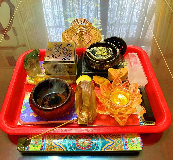 永遠放下一執念，自性普周於法界，感受當下好時光，每個領悟是禮