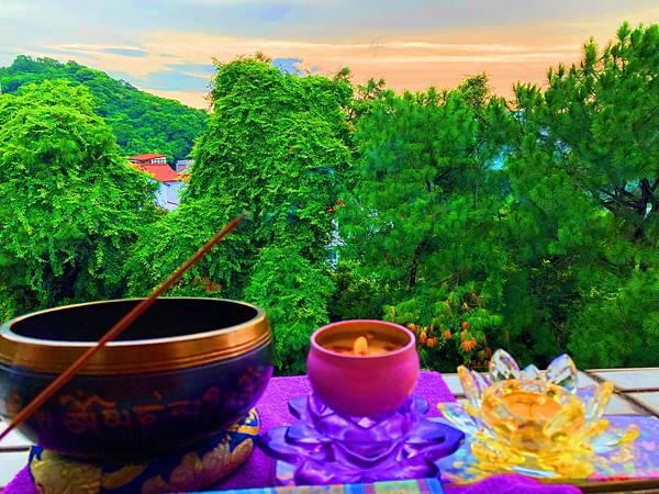 文殊菩薩聖誕日,持誦的利益功德價值多吃能量蔬果素,燃點佛燈增 文殊菩薩聖誕日,持誦的利益功德價值多吃能量蔬果素,燃點佛燈增