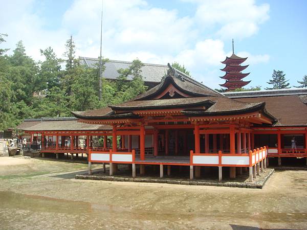 客神社與五重塔