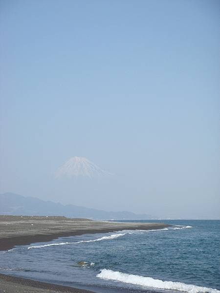 三保海岸(以為走近一點就可以看清楚富士山的...)