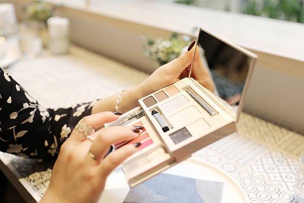 2R2A9032-1.jpg 2R2A9032-1.jpg