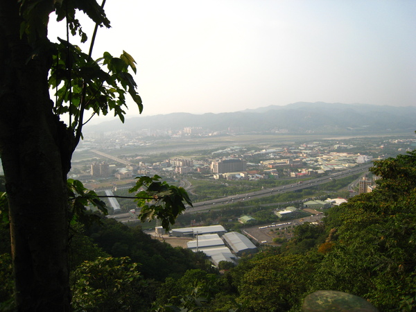 中途轉角的街景