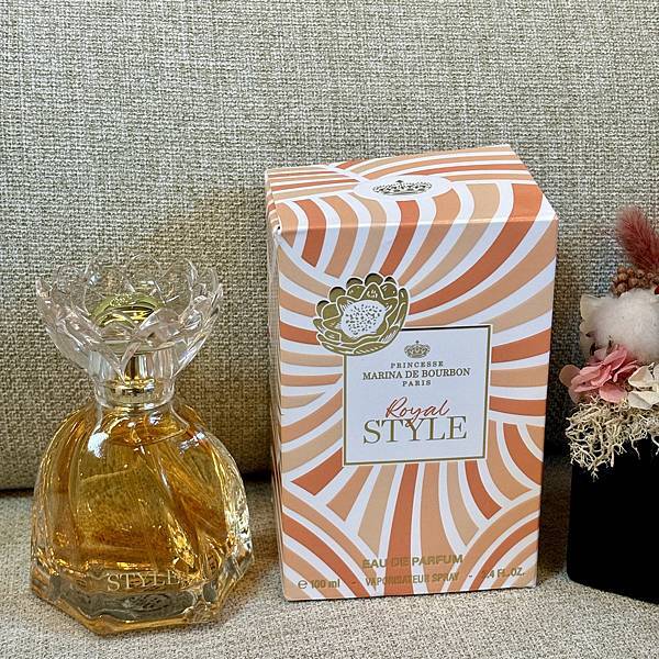 #璀璨花語女性淡香精 和 #梨花綻放女性淡香精 不僅是一款 #璀璨花語女性淡香精 和 #梨花綻放女性淡香精 不僅是一款