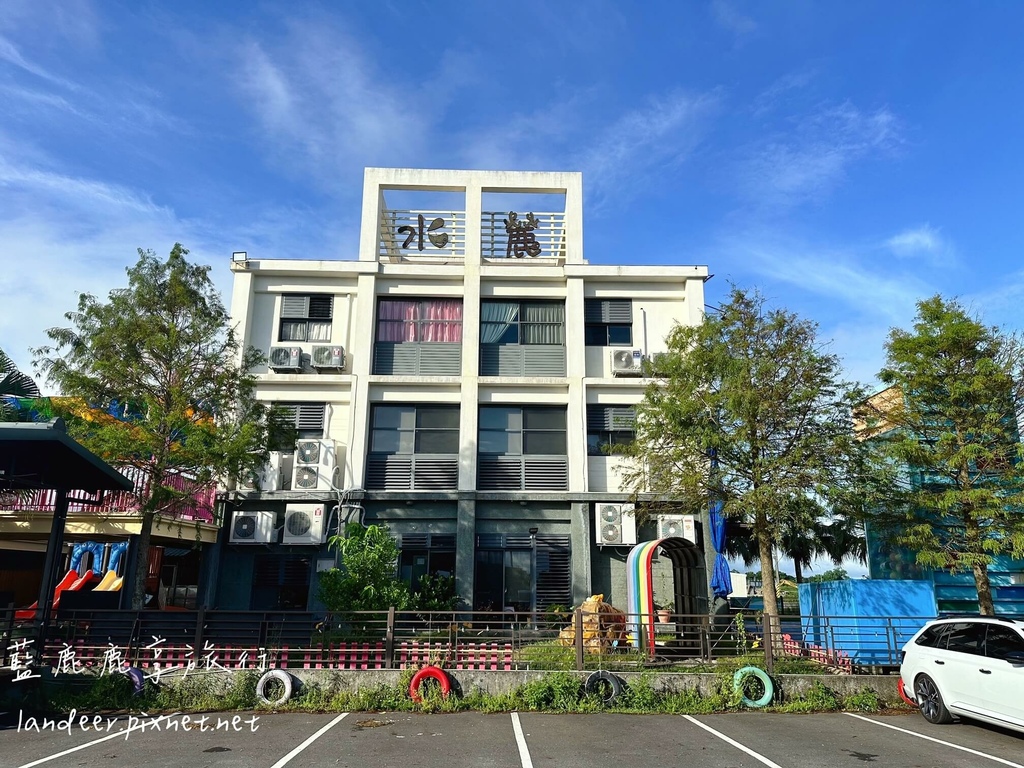 水鹿咖啡親子館 (2).JPG