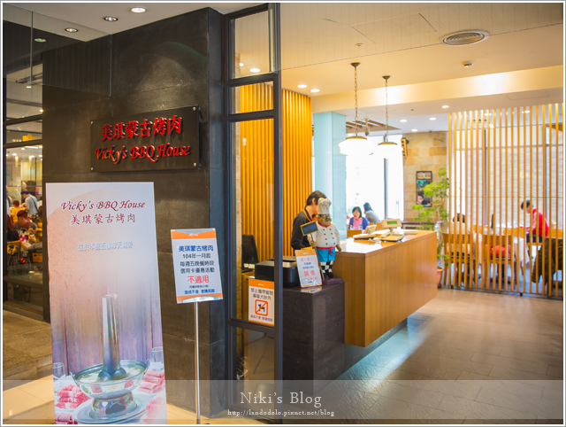 8Y7C4180.jpg 8Y7C4180.jpg