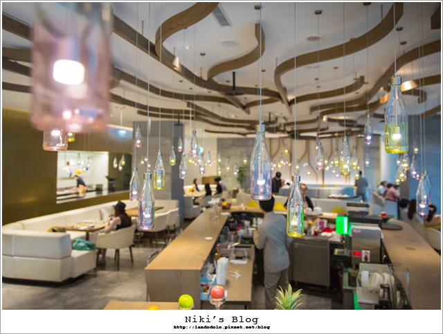 8Y7C0561.jpg 8Y7C0561.jpg