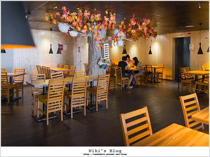 8Y7C7116.jpg 8Y7C7116.jpg