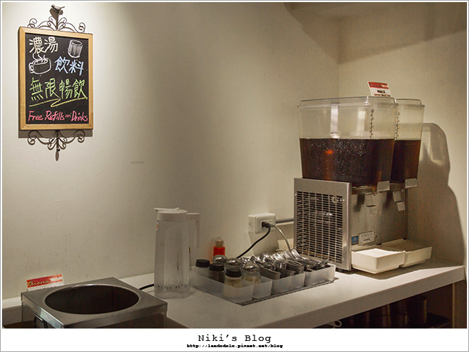 8Y7C7120.jpg 8Y7C7120.jpg