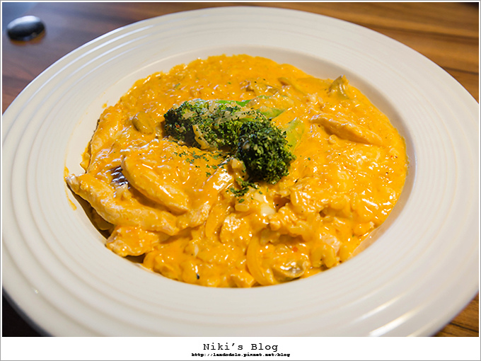 8Y7C7137.jpg 8Y7C7137.jpg