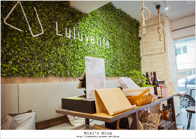 8Y7C0081.jpg 8Y7C0081.jpg