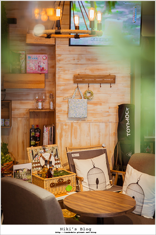 8Y7C0085.jpg 8Y7C0085.jpg