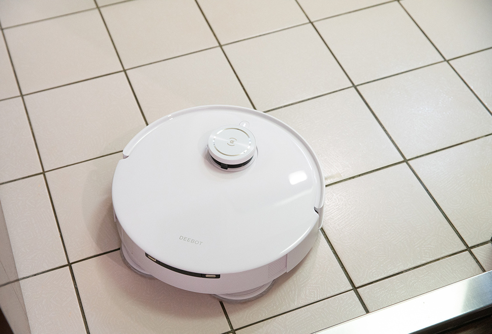 ECOVACS DEEBOT T10 OMNI