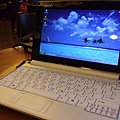 Acer Aspire One珍珠白螢幕和鍵盤