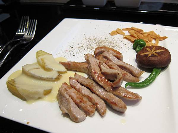 蘋果松阪豬排 蘋果松阪豬排