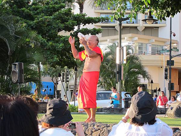 120621 Kuhio Beach Hula Show (4)