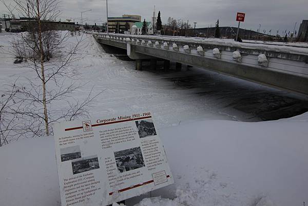 130308 Fairbanks Downtown by Ben