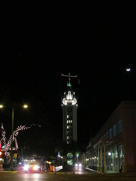 131206-6 Aloha Tower around (1) 131206-6 Aloha Tower around (1)