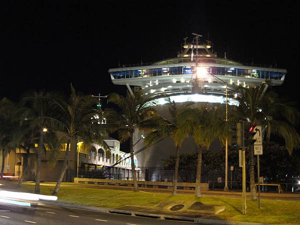 131206-6 Aloha Tower around (3)