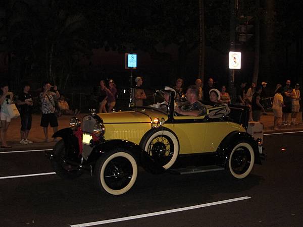 131207-4 Pearl Harbor Memorial Parade (4)