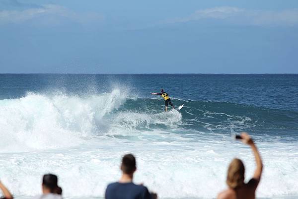 131210-1 Banzai Pipeline (57)