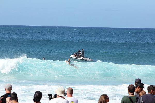 131210-1 Banzai Pipeline (63)