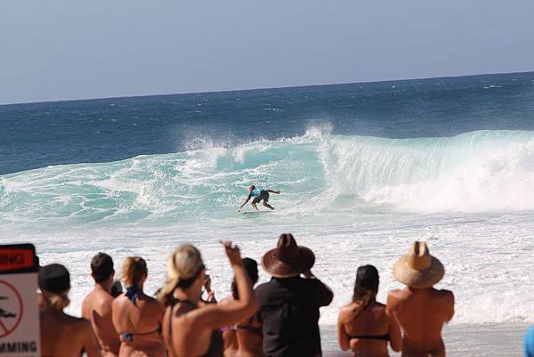 131210-1 Banzai Pipeline (93)