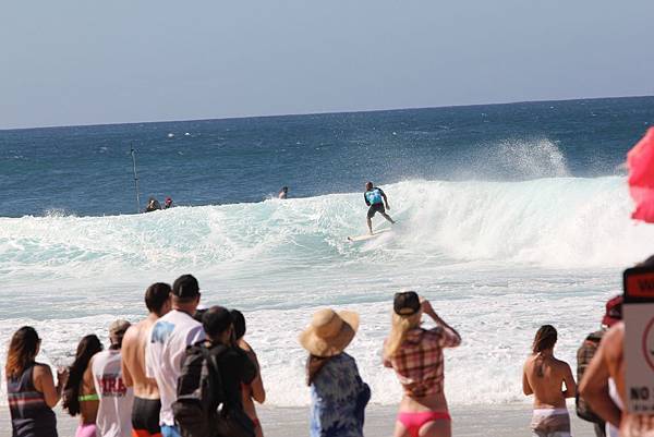 131210-1 Banzai Pipeline (97)