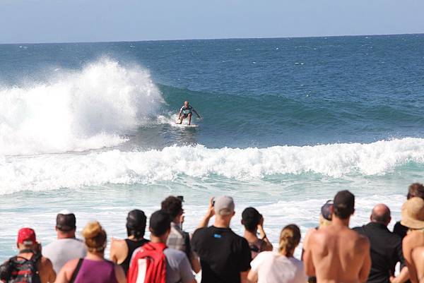 131210-1 Banzai Pipeline (123)