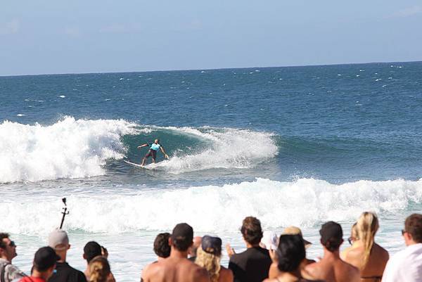 131210-1 Banzai Pipeline (124)