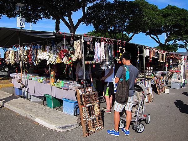 131214-1 Aloha Stadium Swap Meet (2)