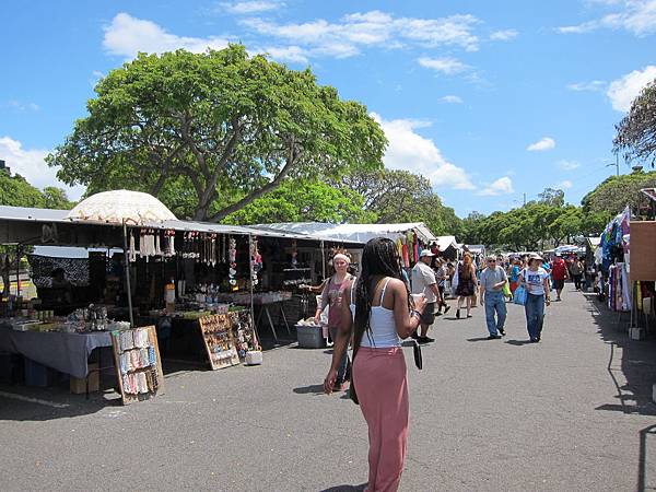 150325-4 Aloha Stadium Swap Meet (2)