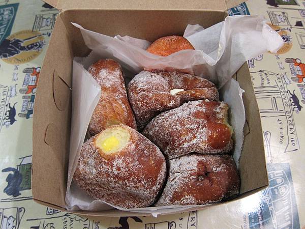 150326-5 Leonard's Bakery (5) 150326-5 Leonard's Bakery (5)