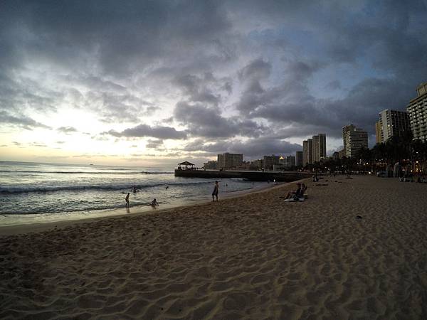 150326-3 Waikiki Beach (2)