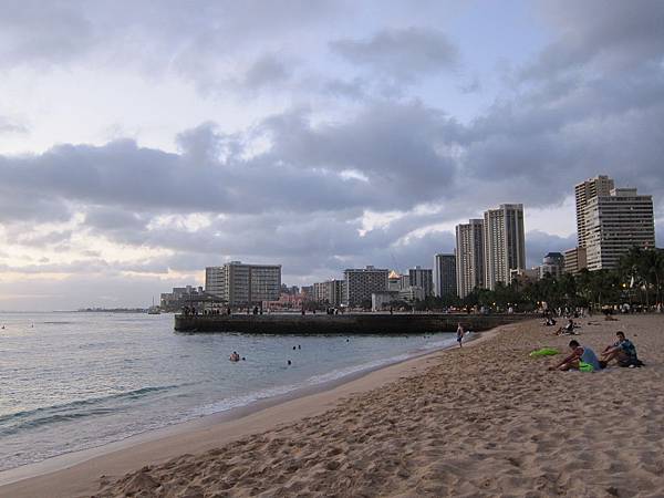 150326-3 Waikiki Beach (3) 150326-3 Waikiki Beach (3)