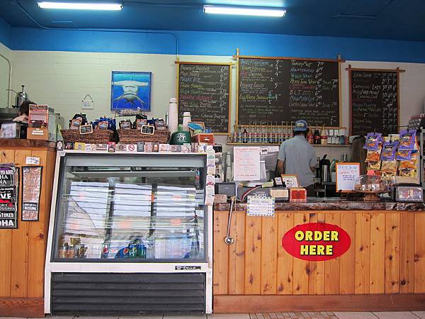 Hilo Shark's Coffee Shop (2)