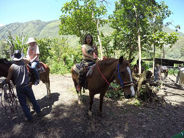 150401-1 Horseback Adventure＠Waipi'o on Horseback (83)