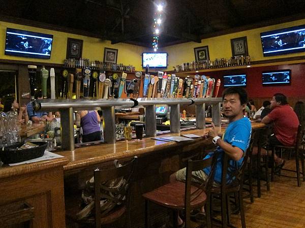 Humpy's Big Island Alehouse (3)