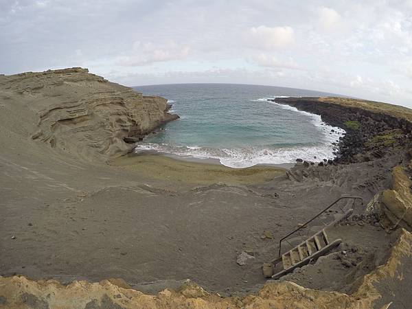 150403-4 Papakolea Green Sand Beach (13) 150403-4 Papakolea Green Sand Beach (13)
