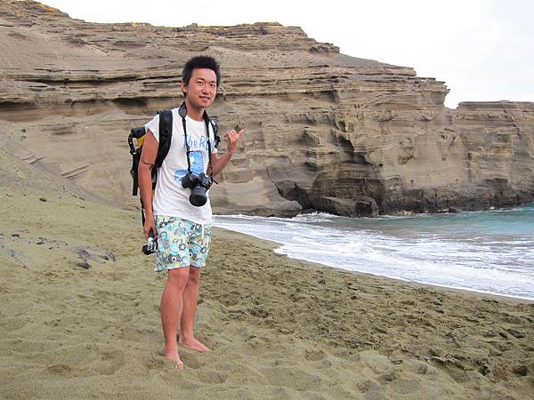 150403-4 Papakolea Green Sand Beach (24)