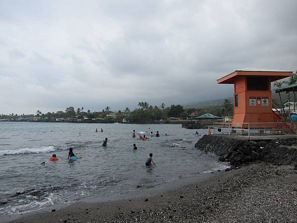 150404-5 Kahaluu Beach Park (2)