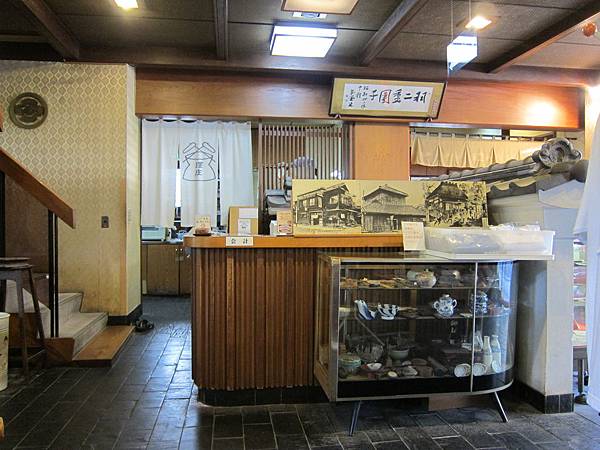 羽二重団子本店 (5)