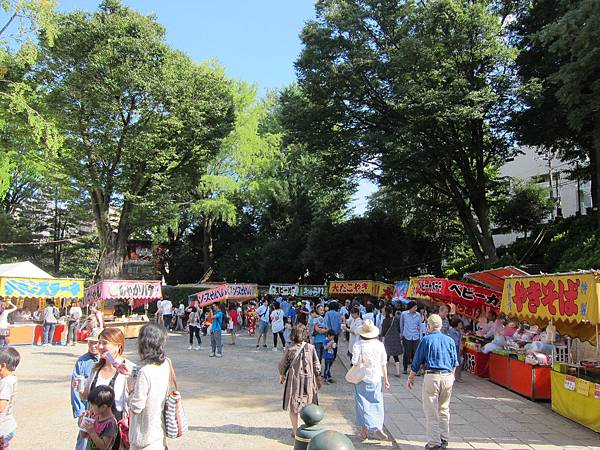 150920-11 根津神社例大祭 (9)