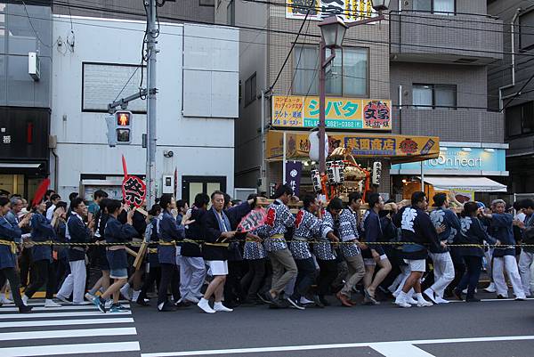 150920-11 根津神社例大祭 (19)